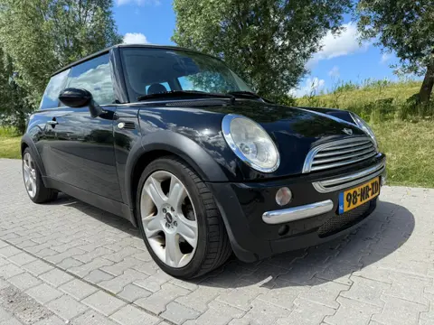 Mini 3-Deurs 1.6 Cooper Pepper nw apk garantie en onderhoud !