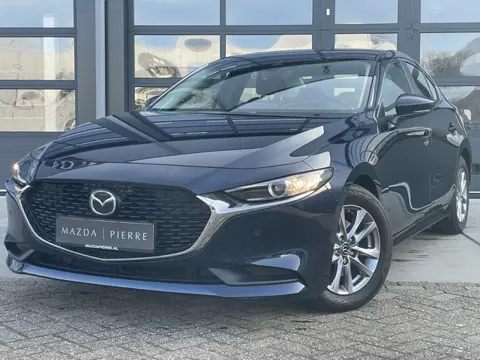 Mazda 3 Sedan 2.0 e-SkyActiv-G M Hybrid 122 Comfort NAVI | ACHTERUITRIJCAMERA | WINTERPAKKET | APPLE
