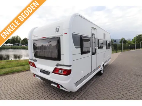 Hobby De Luxe 495 UL Enkele bedden / Mover