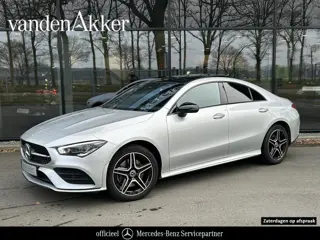 Mercedes-Benz CLA-Klasse 250e AMG // Panoramadak // Nightpakket // Sfeerverlichting // Carplay // Ca