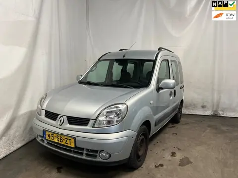 Renault Kangoo 1.6-16V Expression Luxe - Motor Loopt Onregelmatig
