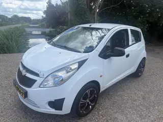 Chevrolet Spark 1.0 16V L
