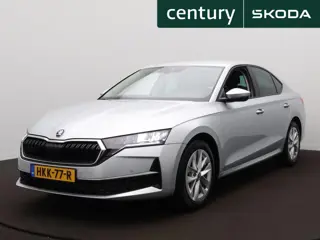Skoda Octavia First Edition 1.5 TSI m-HEV 85 kW / 115 PK Hatchba Automaat - Navigatie - Clima - 17 I