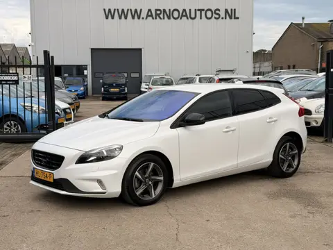 Volvo V40 2.0 D2 120 PK R-Design Business, EURO 6, 6-BAK, AIRCO(CLIMA), LEDER-/ALCANTARA INTERIEUR, 