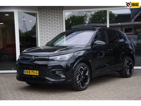 Volkswagen TIGUAN 1.5 eHybrid SOH 100% R-Line Edition Panoramadak 360° camera Leer Trekhaak