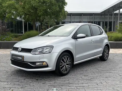 Volkswagen Polo 1.0 Comfortline Connected Series / Clima / Pdc Voor / Achter / Stoel Verwarming / Lm
