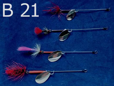 Diverse sets van 4 stuks Ultra Light Baars - Snoekspinners met vlieg voor de 3 - 5 grams spinhengel