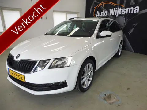 Škoda Octavia Combi 1.5 TSI Greentech Business Edition Trekhaak | Navi | LED | Leer/stof | LMV 17" |
