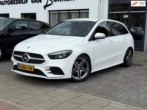 Mercedes-Benz B-klasse 180 Business Solution AMG, Stoelverwarming, Trekhaak, Elekt. klep