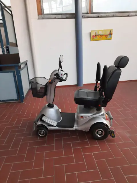 scout mobiel qingo plus 2019 nieuw staat 5 wiel