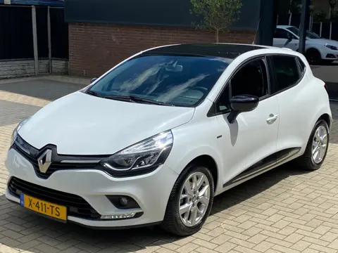 Renault Clio 1.2 TCe Limited NIEUWSTAAT PANO NAVI CRUISE LED PDC CLIMA KEYLESS
