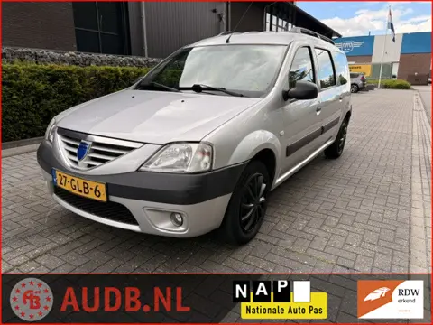 Dacia Logan MCV 1.6-16V Lauréate| NIEUWE APK| AIRCO|TREKHAAK|