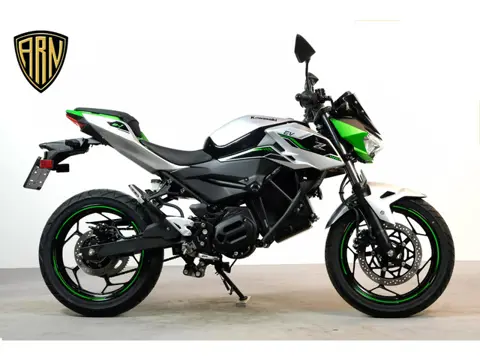 Kawasaki Z e-1 (bj 2024, automaat)