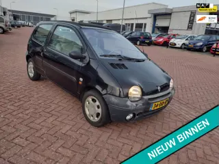 Renault Twingo 1.2 Air MOOIE AUTO BEL 0619590613 APK NIEUWE AIRCO PANORAMADAK