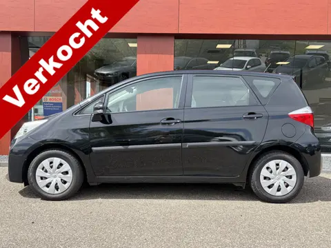 Toyota Verso-S 1.3 VVT-i Aspiration (bj 2012, automaat)
