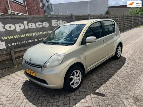 Daihatsu Sirion 2 1.3-16V Comfort NWE APK AIRCO