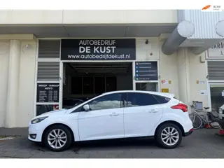 Ford Focus 1.0 2017 KeylessGo Navi PDC Airco