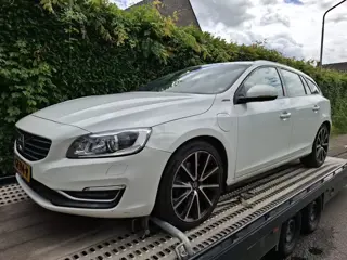 Volvo V60 2.4 D5 Twin Engine Special Edition | Clima | Navi | Xenon | Pano | Leder | Tuning | 4x4 |