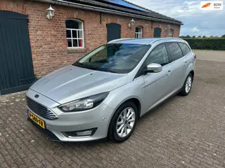 Ford Focus Wagon 1.0 Titanium