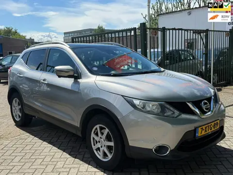 Nissan Qashqai 1.2 Connect Edition Automaat 1e eigenaar dealer onderhouden achteruit camera panorama