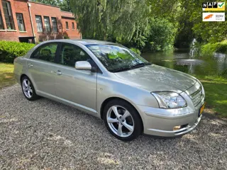 Toyota Avensis 2.0 VVTi Linea Sol *83.000km*