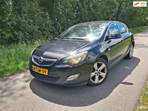 Opel Astra 1.4 Turbo Sport | Airco + Cruise control Nu € 2.450,- !!!