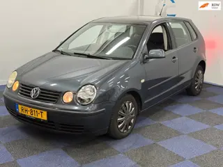Volkswagen Polo 1.4-16V Sportline / RIJDT SCHAKELT GOED / NETTE AUTO / APK