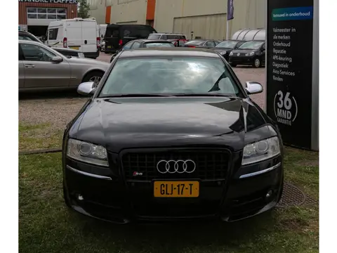 Audi A8 5.2 S8 Pro Line