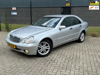 Mercedes-Benz C-klasse 180 Kompressor |Classic| |Org NL| |Navi| |Trekhaak|