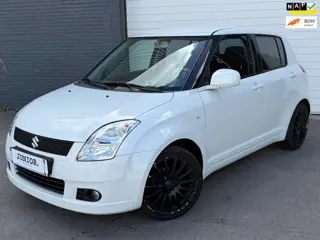 Suzuki Swift 1.3 Shogun 40DKM!!/AIRCO/LMV/BLUETOOTH/5DEURS