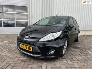 Ford Fiesta 1.4 Ghia - Front Schade