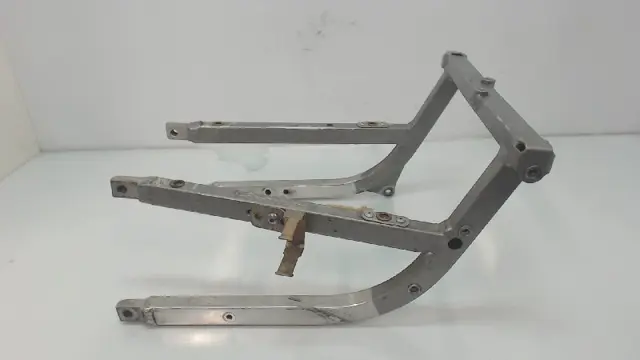 ACHTER SUBFRAME Suzuki GSX R 600 1995 - 2000