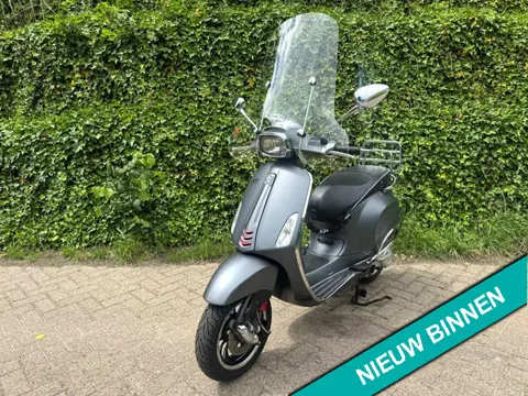 Vespa Sprint 45 km Scooter Windscherm Hoog BETAAL met in3