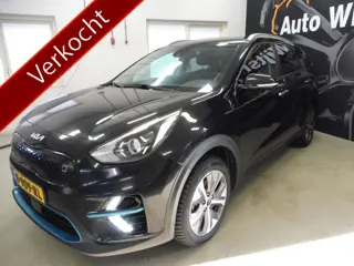 Kia e-Niro Edition 64 kWh 3 fase SOH 97.9% Stof/leer | Camera | LED | 17"LMV | Cruise |