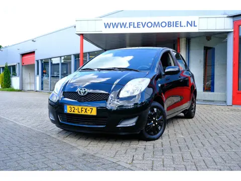 Toyota Yaris 1.0 VVTi Acces 5-drs 1e Eigenaar!