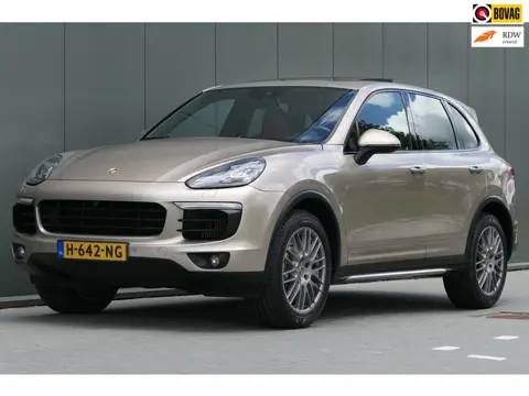 Porsche Cayenne 3.6 S Facelift Pano Sport Chrono Luchtvering 360Camera Bose