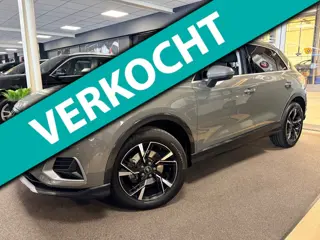 Audi Q3 35 TFSI Business Edition Automaat / pdc / cruise / car-play / stoelverwarming / trekhaak