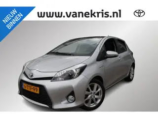 Toyota Yaris 1.5 Hybrid Dynamic, Panoramadak, Navi Achteruitrij camera, Keyless entree,