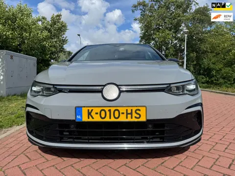 Volkswagen Golf 1.5 TSI R-Line PANO