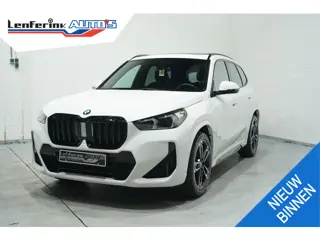 BMW X1 sDrive20i M Sport Panodak Led koplampen Camera Shadowline Stuur- en stoelverwarming 19 Inch V