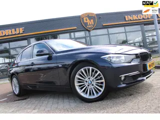 BMW 3-serie 320i High Executive | Automaat | Carplay | Navi | Camera |