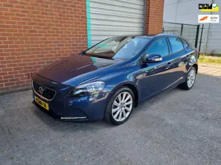 Volvo V40 1.6 D2 Kinetic 84kw 6-Bak Navi! Bj:2013 NAP