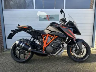 KTM KTM 1290 SUPER DUKE GT (bj 2020)