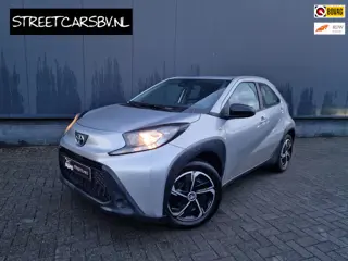 Toyota Aygo X 1.0 VVT-i S-CVT Play