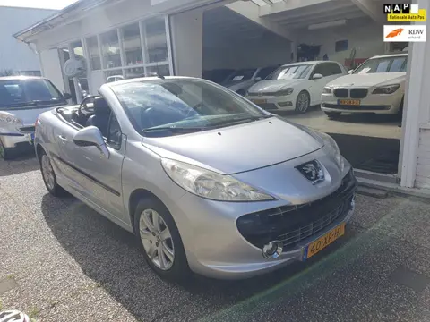 Peugeot 207 CC 1.6 VTi Première met airco Inruil Mogelijk