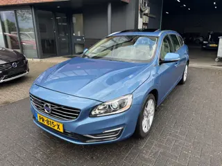Volvo V60 2.4 D6 AWD Plug-In Hybrid XENON S DAK BLIS ACC VOL