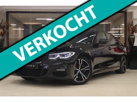 BMW 3-serie 330i High Executive M-PAKKET PANO/CARPLAY/SFEER/HK/HUD/VOL