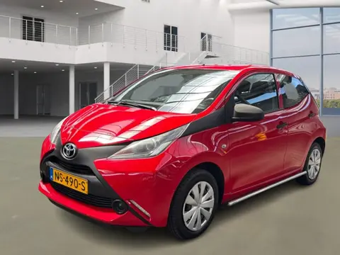 Toyota Aygo 1.0 VVT-i x-fun/ SIDE BARS/ AIRCO/ ZEER ZUINIG