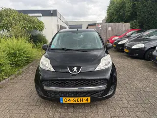 Peugeot 107 1.0-12V XR