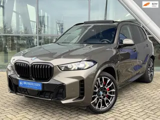 BMW X5 XDrive50e M-sport 490pk Sky Lounge Panoramadak / Elekt Trekhaak / HU Display